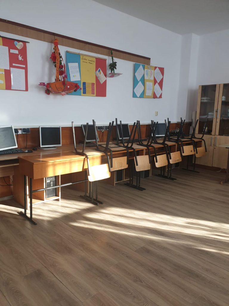 scoala-bucsesti-poduri-dotari-pc scoala-bucsesti-poduri-dotari-pc